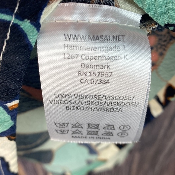 Masai Floral Print Tunic - Size Medium - Picture 13 of 13